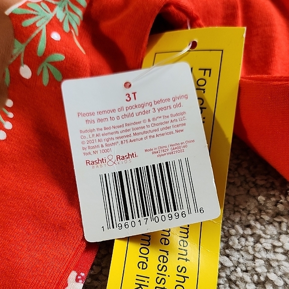 Red Reindeer Kids Pajama Set - Picture 2 of 5